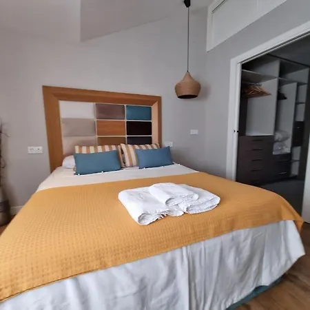 Casa Familiar En *