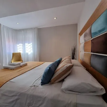 Casa Familiar En *