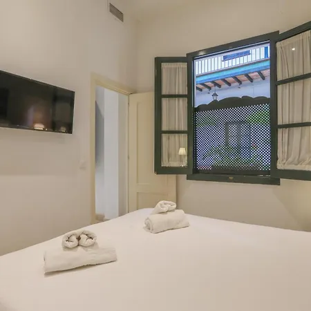 Patio De La Cartuja - 4 Pax Apartment *