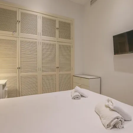 Patio De La Cartuja - 4 Pax Apartment Seville