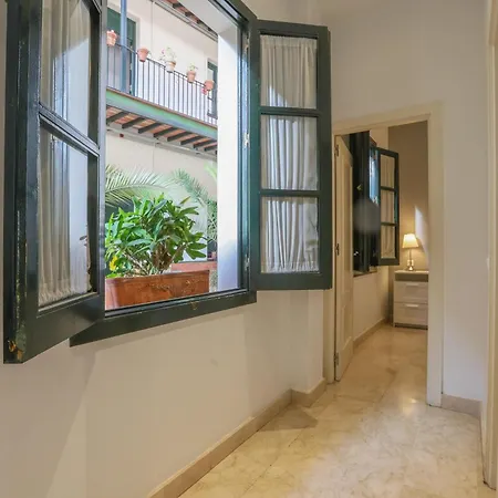 Patio De La Cartuja - 4 Pax Apartment Seville