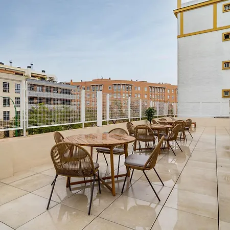 Limehome Ronda De Capuchinos Apartment