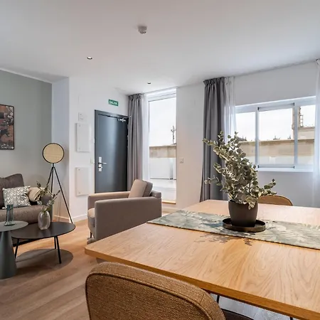Limehome Calle Granada Apartment Seville