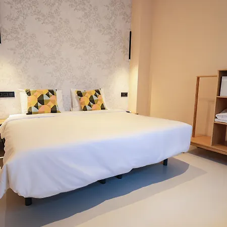 Guest house The Clover Seville