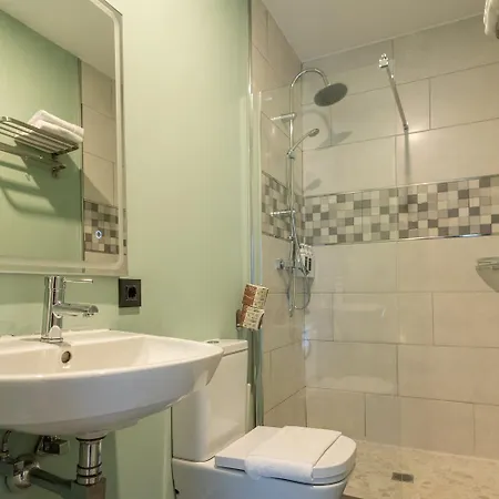 Guest house The Clover Seville