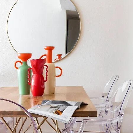 Monkeys La Campana Apartment *