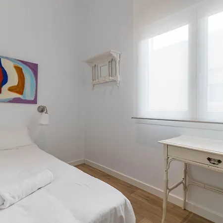 Sepulveda, Moderno Apartamento By Outin *