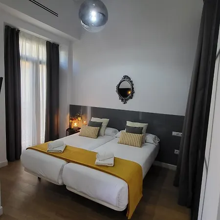 Rentalsevilla Cardenal Cervantes Apartment *
