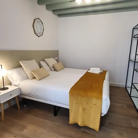 Rentalsevilla Cardenal Cervantes Seville