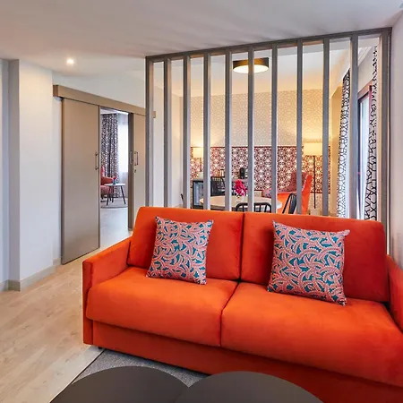Hesperia 4*