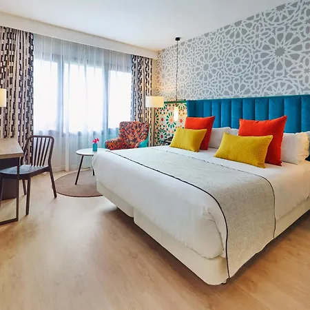 Hotel Hesperia 4*