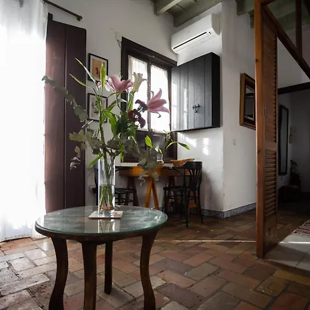 Casa Del Siglo Xvii *