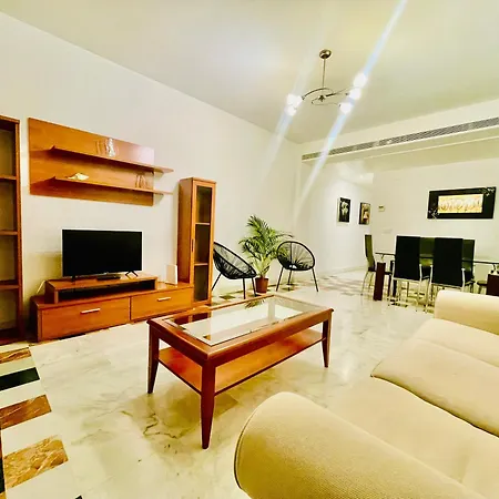 Entrecatedrales Apartment *