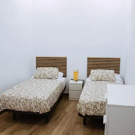 Hostal Triana Riverside