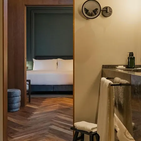 Mercer Plaza Sevilla 5 Gl Hotel