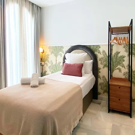 Feelathome San Lorenzo Apartment *
