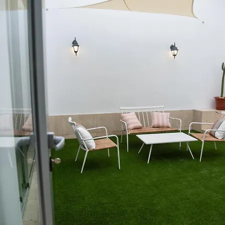 Tentudia Charming With Private Roof-top Or Patio In San Bernardo By Ocityzen Apartamento Sevilla