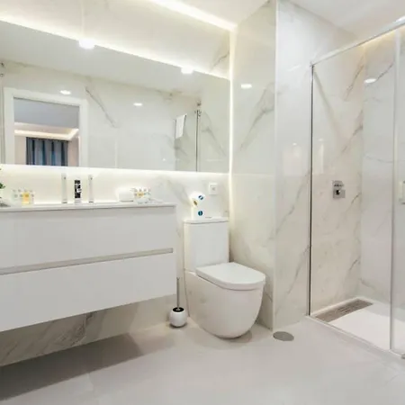 Modern And Luxurious -3 Bdr 2bth- Pastor Y Landero