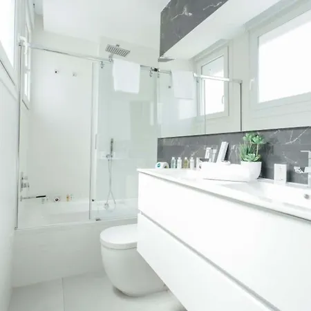 Modern And Luxurious -3 Bdr 2bth- Pastor Y Landero