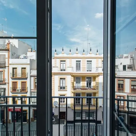 Apartment Modern And Luxurious -3 Bdr 2bth- Pastor Y Landero Seville
