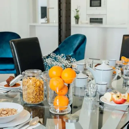 Modern And Luxurious -3 Bdr 2bth- Pastor Y Landero Apartment Seville