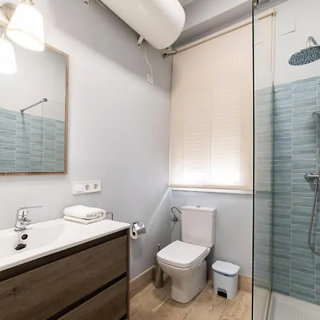 Trendy Penthouse By The Bullring *
