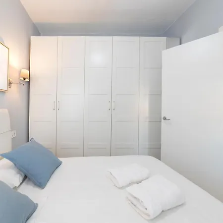 Trendy Penthouse By The Bullring Apartment *