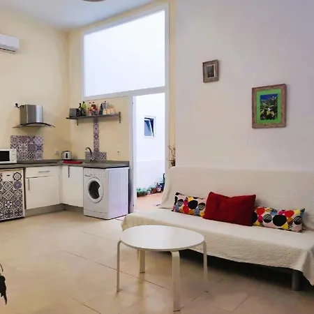 Apartment El Duque Blanco.autentica Sevilla.centro.con Patio *