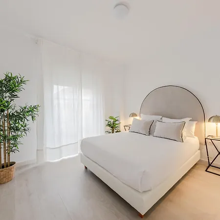 Isg Becquer Free Parking Inside The Building Apartment