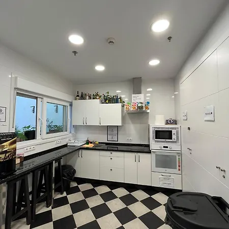 A2c (adults Only) Hostel *