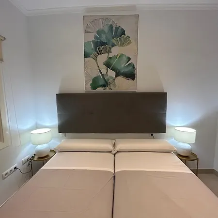 Apartment Olavide Premium *