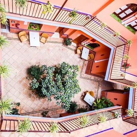 Patio De La Alameda 3* סביליה