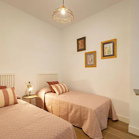 Apartment Cathedral Welcome Wheelchairs 6 Pax *
