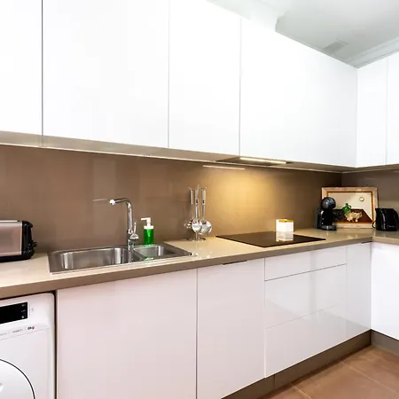 Aoa Gardens Family House Apartment Seville