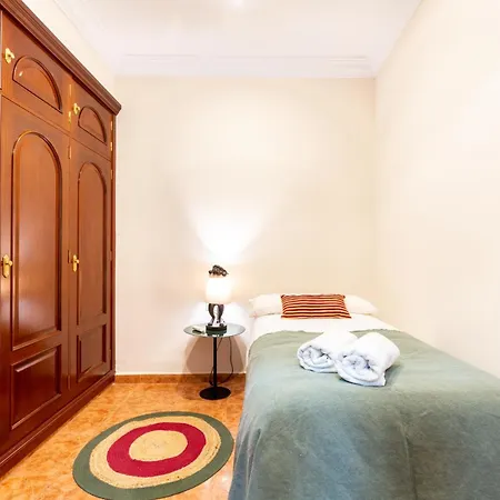 Aoa Gardens Family House Seville