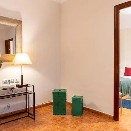 Aoa Gardens Family House Apartment Seville