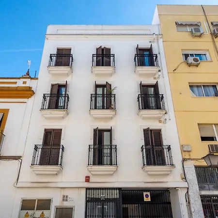 Modern Atico, Close Macarena/sevilla Center Apartment
