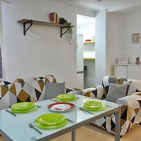 Muralla Apartment Seville