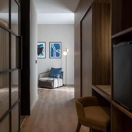 Hotel Giralda Center