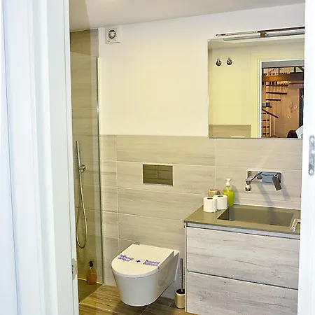 Duplex Moderno En Alameda Seville