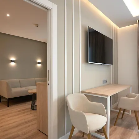 Monte Triana Hotel