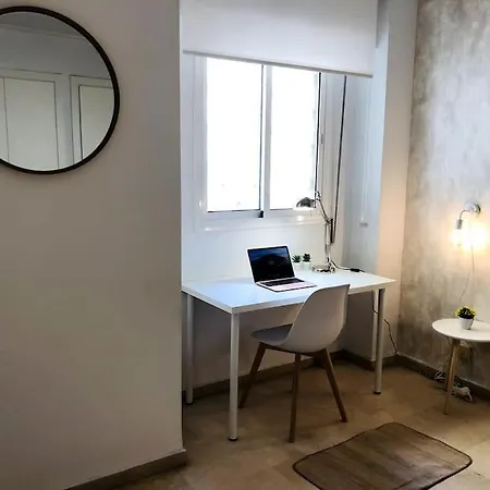 Apartamento En Patio Sevillano Alameda-isla Magica Sevilla