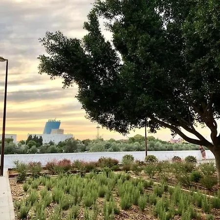 Apartamento En Patio Sevillano Alameda-isla Magica