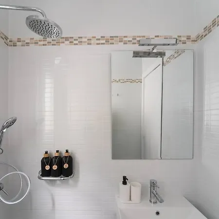 Atico Ispal Con Terraza En Centro Apartment