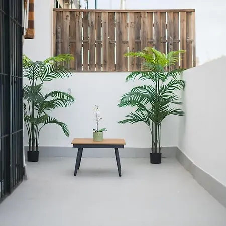 Atico Ispal Con Terraza En Centro Apartment