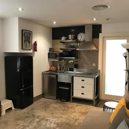 Urban House Siurot 33 아파트호텔 세비야