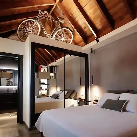 Komodo Gran Poder - Penthouse With Private Pool And Cozy Twin Bedroom Seville