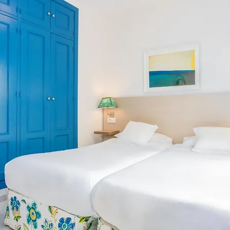 Smartr Duenas Apartment
