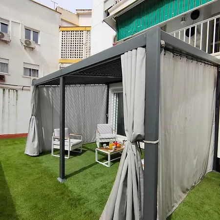 Casa Mallen, Con Amplia Terraza, En El Barrio De Nervion