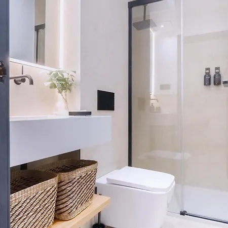 Apartment Luxurious Overlooking Casa Pilatos Seville